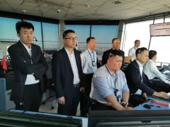 青島空運(yùn)公司烏魯木齊國(guó)際機(jī)場(chǎng)機(jī)坪管制移交 試運(yùn)行啟動(dòng)