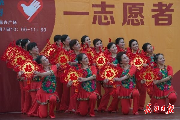 母女上陣、三代同臺，這場文藝演出很溫馨