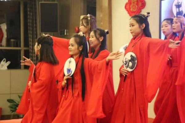 海運(yùn)價(jià)格-會(huì)玩！這場(chǎng)NEWGEAR經(jīng)銷商大會(huì)也看“顏值”