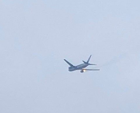 視頻：突發(fā)！發(fā)動機起火 全日空一客機緊急返航