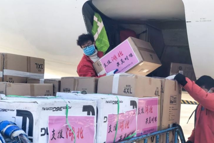 南航集團向湖北省再捐10000套防護服
