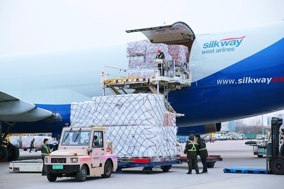 疫情之下，河南“空中絲路”貨運不斷航