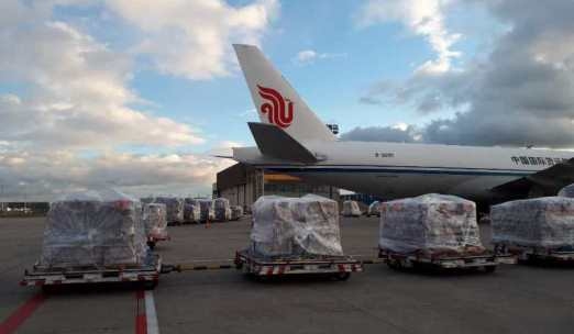 民航局組織航空公司“跨境接力” 安全高效完成16臺(tái)ECMO緊急運(yùn)輸任務(wù)