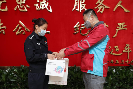京東物流攜手荔灣區(qū)婦聯，致敬抗疫一線巾幗力量