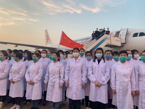 維薩格海運(yùn)費(fèi)東航江西公司執(zhí)行江西首班援鄂醫(yī)療隊(duì)返程包機(jī)（附圖）
