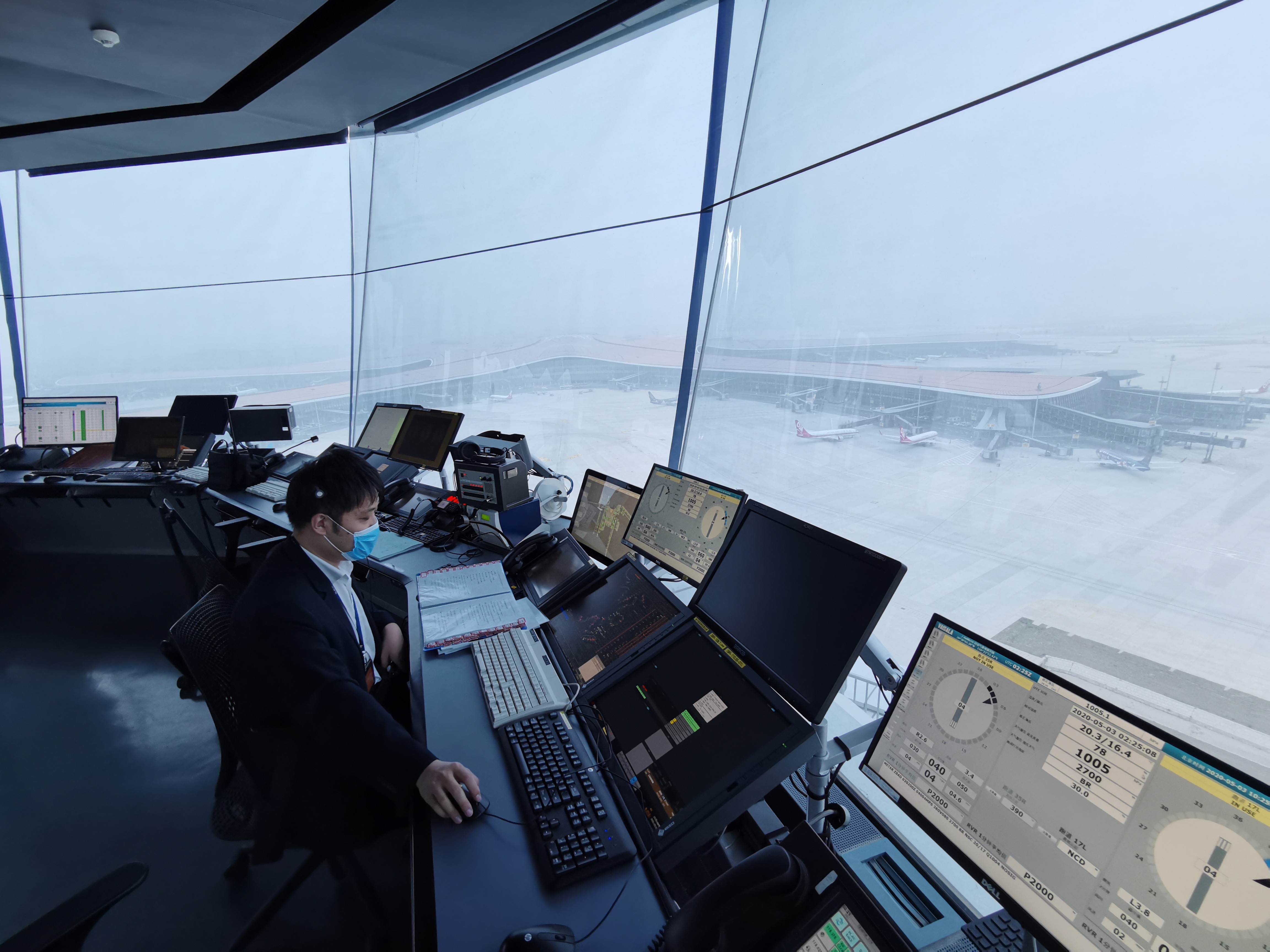 北京兩機場5月3日國內航班夏秋換季
-國際快遞價格