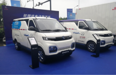 并將其樹立為城市新能源物流車新標(biāo)桿
-上?？者\