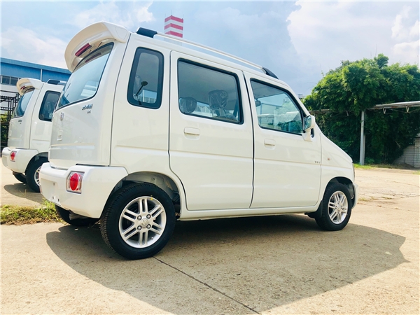 北斗星耐用王行駛88萬公里發(fā)動機(jī)無大修
-海運(yùn)高柜