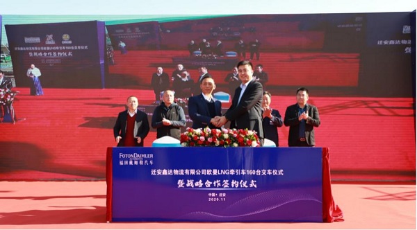 好“飯”不怕晚 全新一代國六歐曼LNG重卡“出手”即交付160臺大單